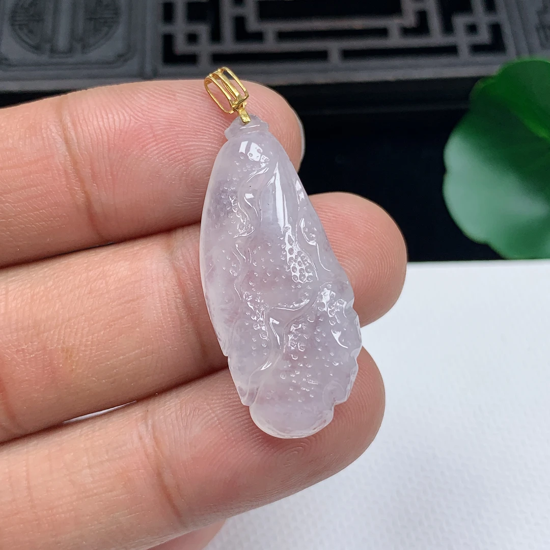 天然翡翠A货18K金扣精美冰种白菜百财吊坠尺寸35.1*15.2*5mm
