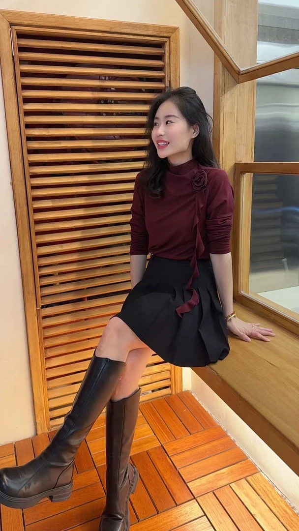 Miss Huo 银扣百褶裙 黑色A 33902