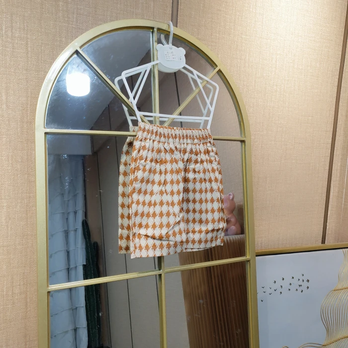 AC089  宝宝咖色格子休闲裤子  短裤  夏款