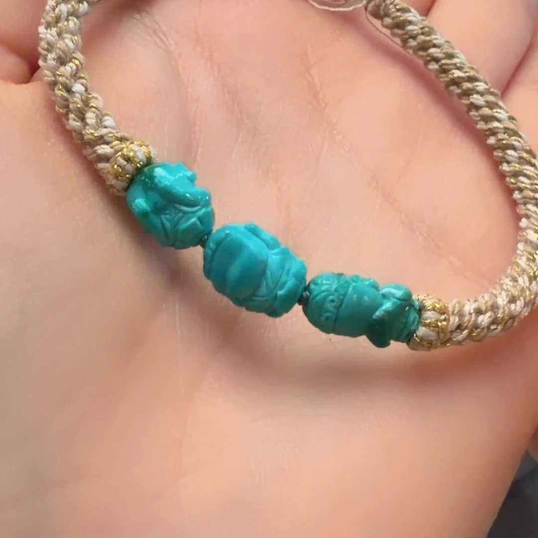 绿松石未镶嵌颈饰