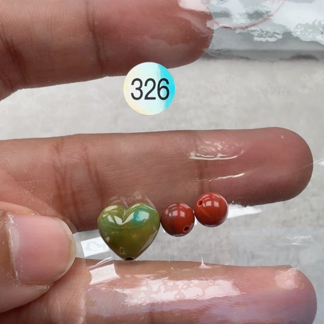 兆***宝南红玛瑙未镶嵌珠宝奇石