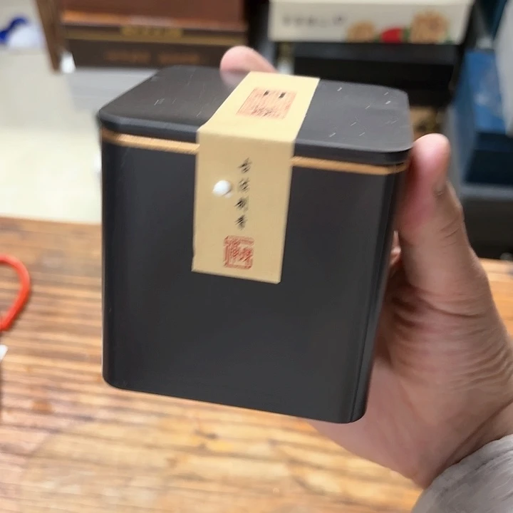 孤品茶具套装等。