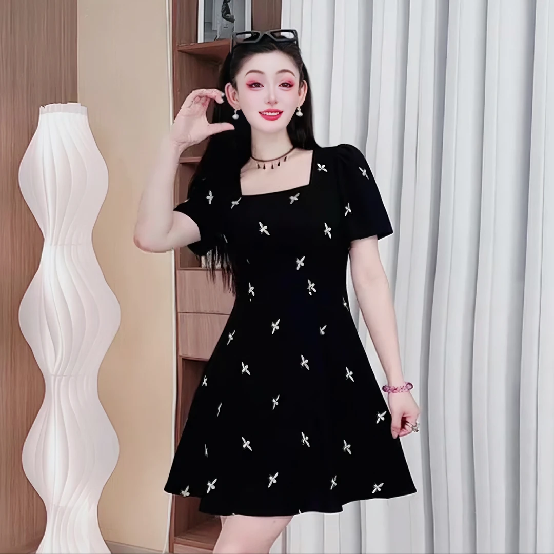 3351夏季黑色连衣裙小蜜蜂法式减龄气质显瘦大码女装小个子连衣裙