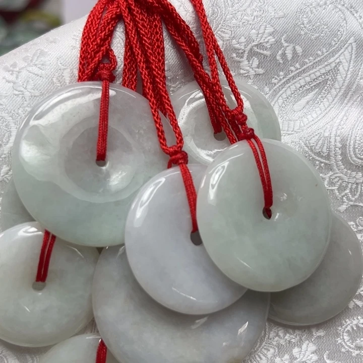 翡翠未镶嵌颈饰翡翠A货（多样性发一）
