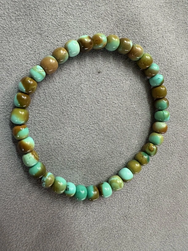 原矿绿松石老邢单圈尺寸5.5m克重8g有瑕