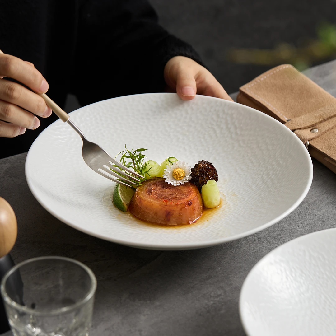 德化白瓷餐具2025新款高级感精致漂亮餐厅陶瓷西餐盘冷菜盘意面盘