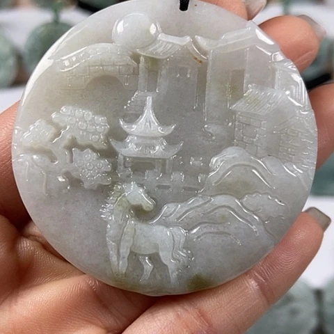 翡翠颈饰未镶嵌山水牌马到成功福利