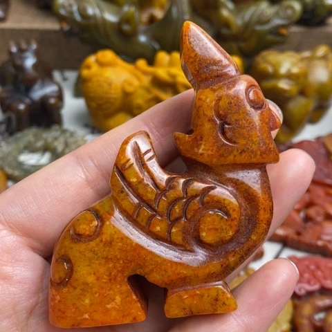 未镶嵌蛇纹石玉颈饰86