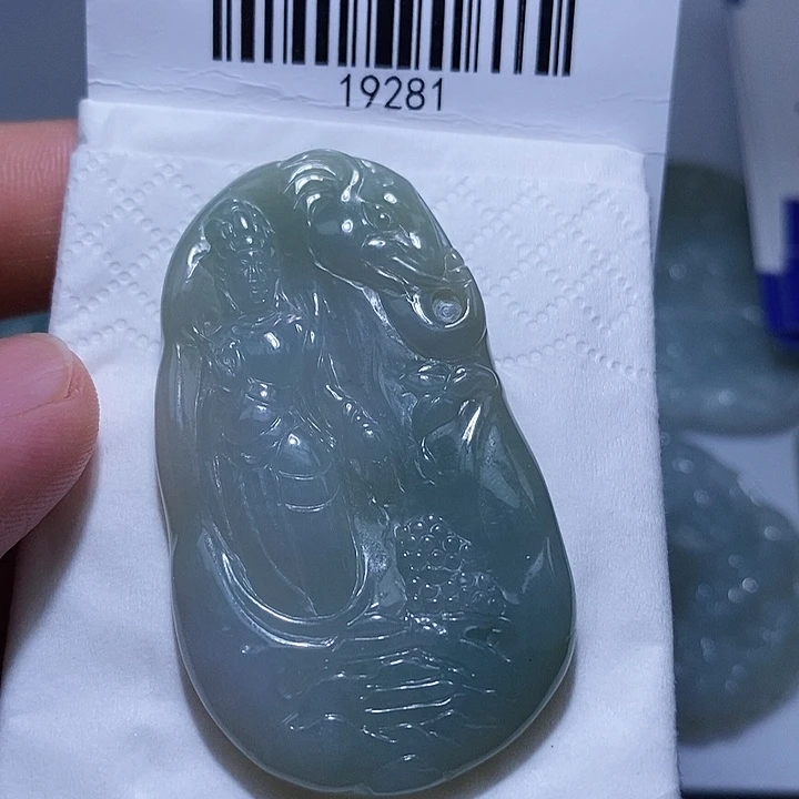 翡翠未镶嵌颈饰天光墟翡翠市场现金代购