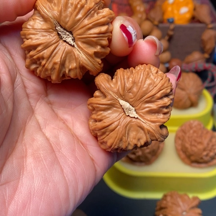 吊坠文玩核桃40白狮子