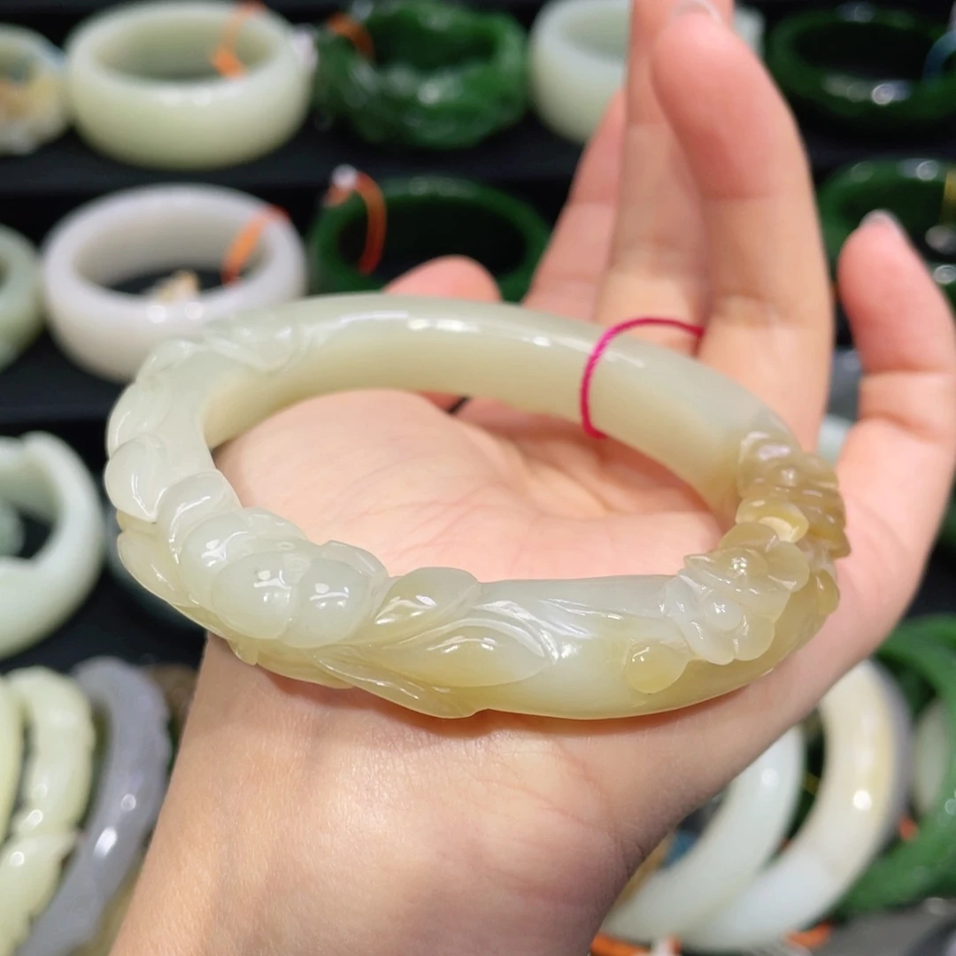 未镶嵌手镯和田玉33