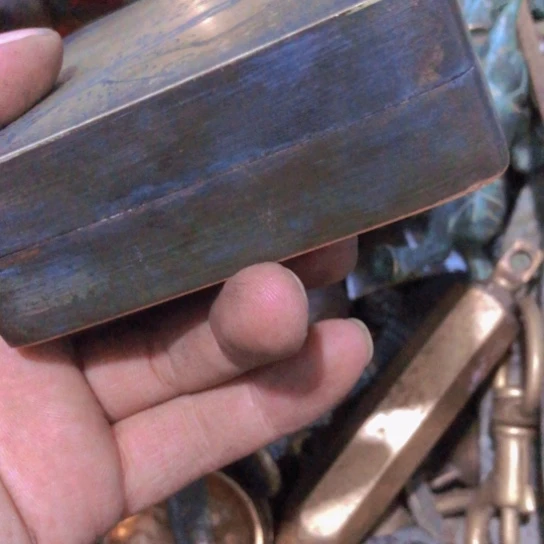 太***人闪电购铜摆件工艺品