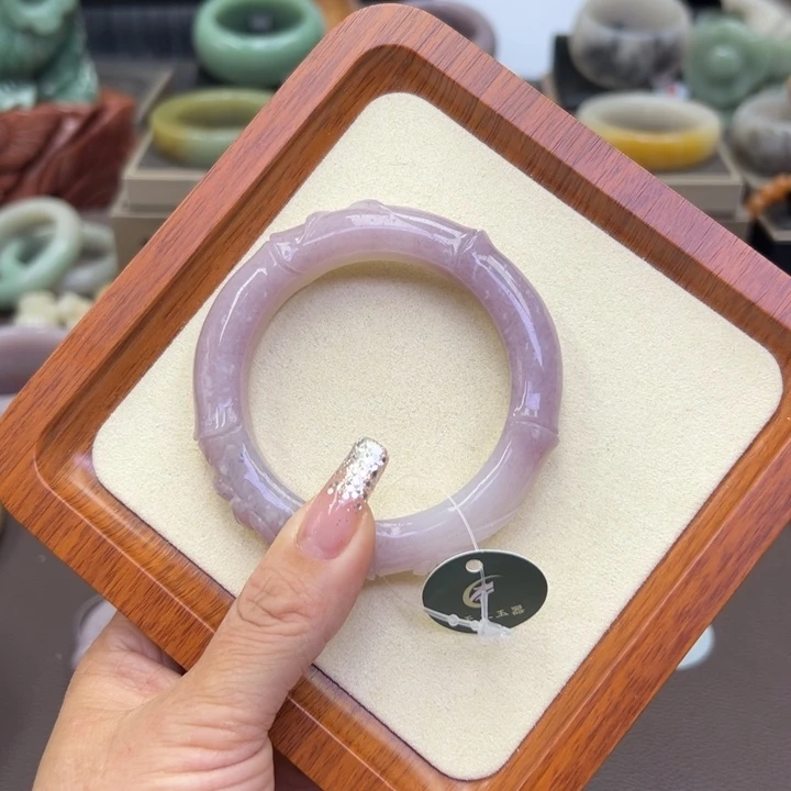 石英质玉手镯未镶嵌糖*