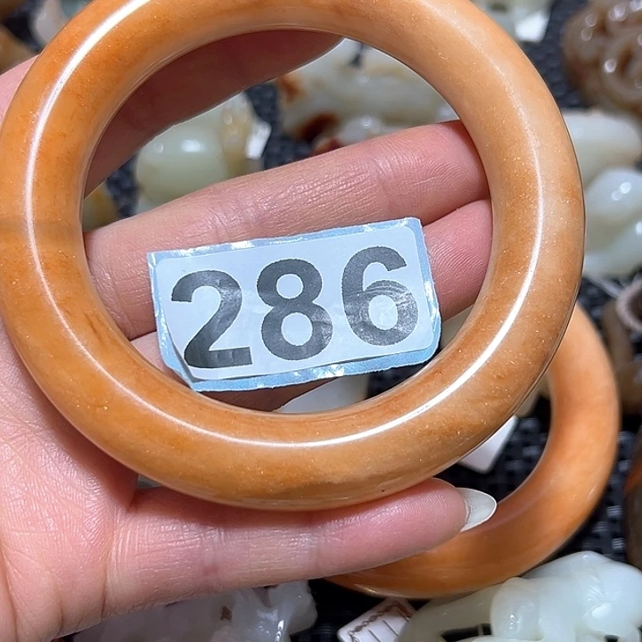 和田玉颈饰未镶嵌军