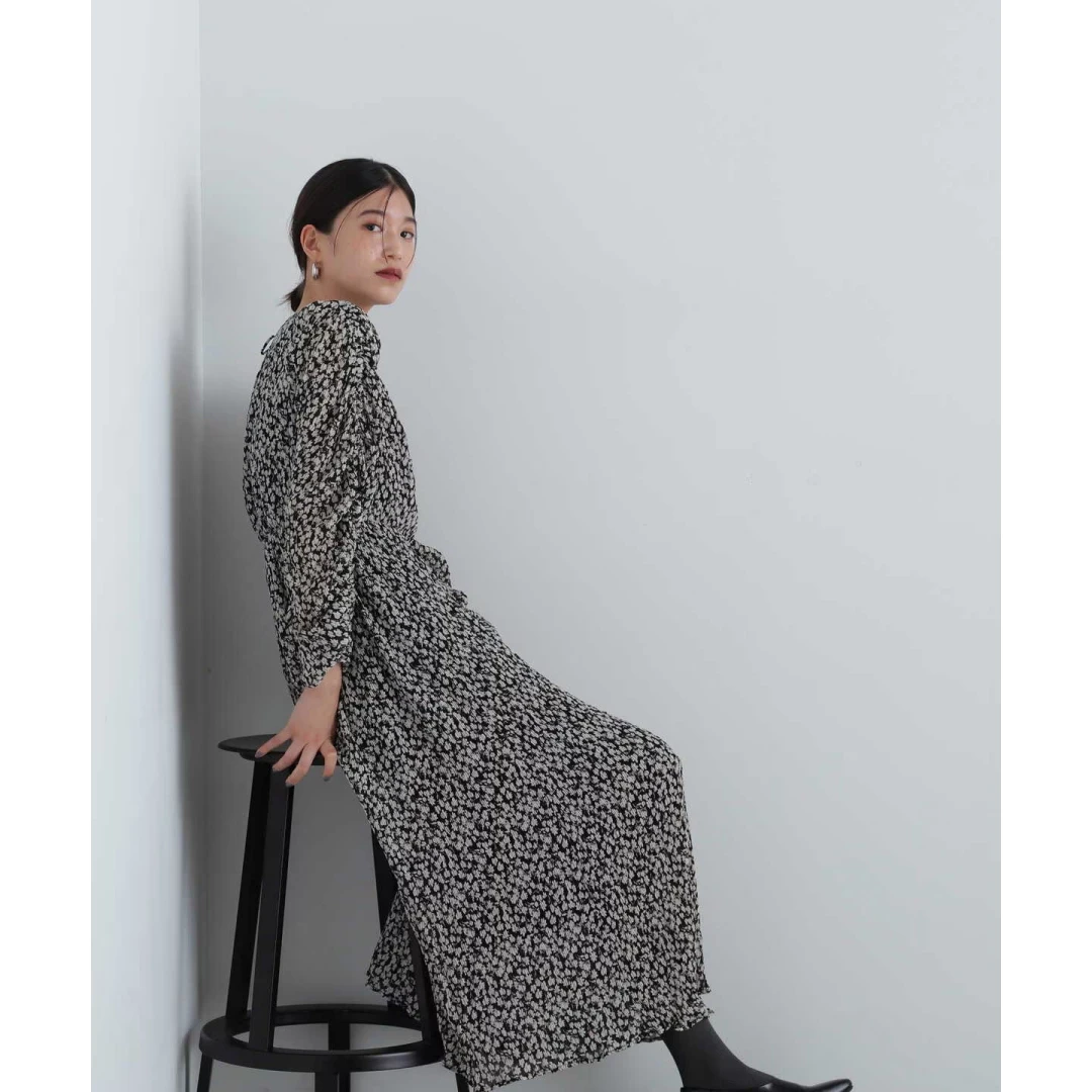 【Montendre】 N 秋季新款 时尚百搭方领泡泡袖碎花连衣裙