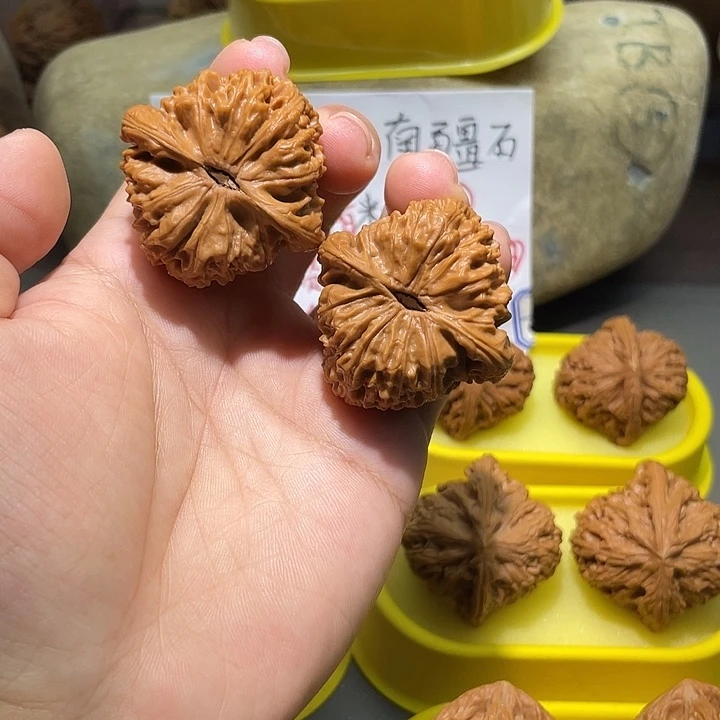 文玩核桃把件100号，41尺全品球疆