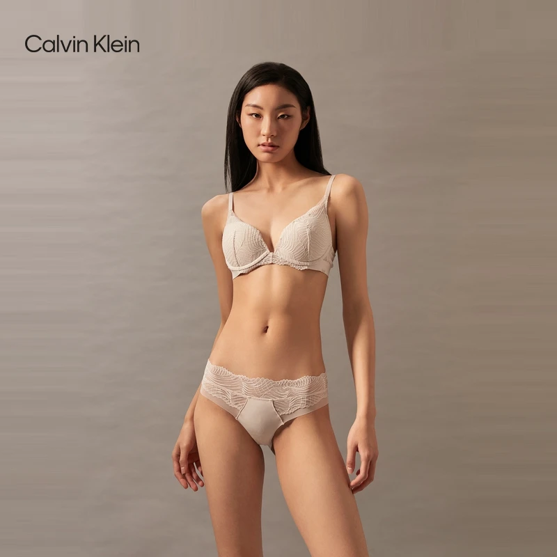 【黑标系列】CK内衣女士性感蕾丝聚拢提托厚垫深V文胸QF7908AD