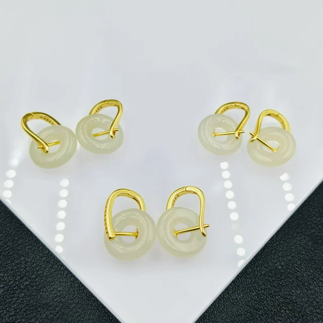 「戴琴珠宝」FR5780-和田玉银镶耳扣（多样性发其一）