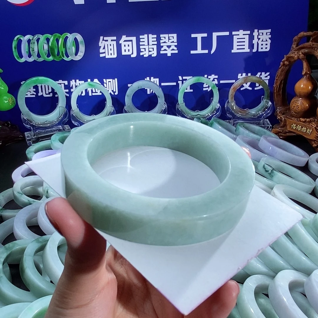 定制翡翠手镯未镶嵌55-60圈口