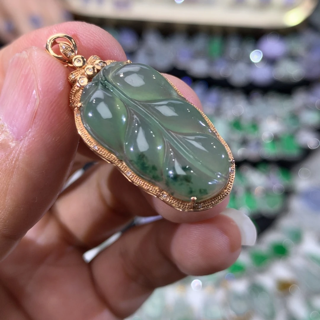 翡翠18K金镶嵌吊坠(不含链)