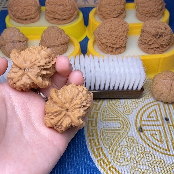 地****风野狼文玩核桃文玩核桃