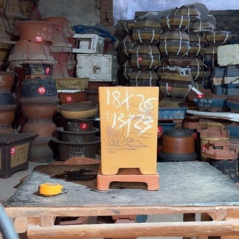 紫砂花盆四方一个