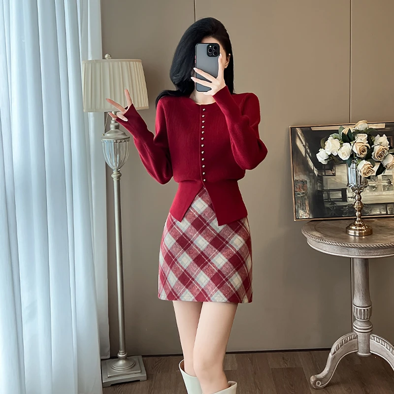 跨年穿搭一整套女春秋冬大码氛围感红色针织毛衣半身裙时尚套装