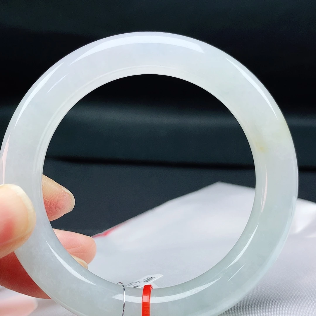 翡翠手镯未镶嵌55胖