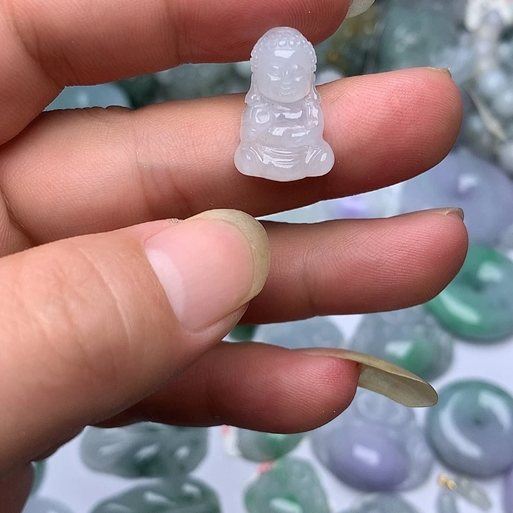 翡翠未镶嵌颈饰天然翡翠