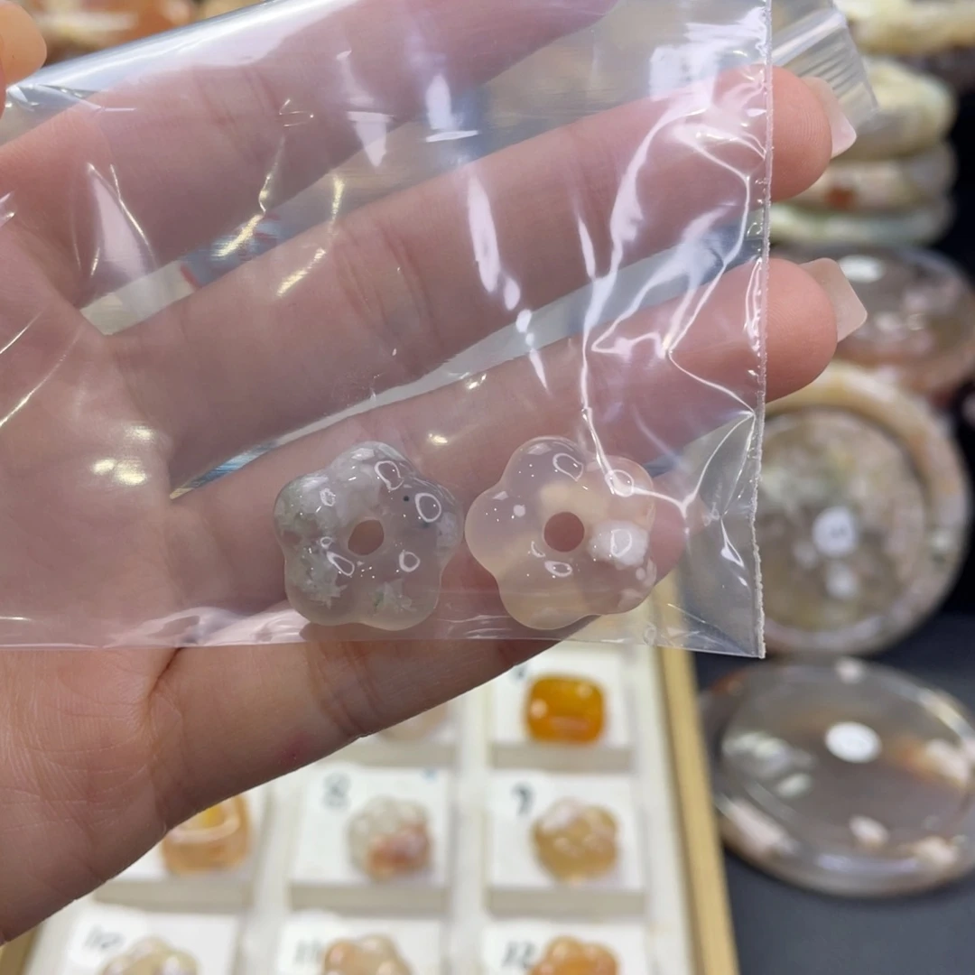 未镶嵌手镯石英质玉樱
