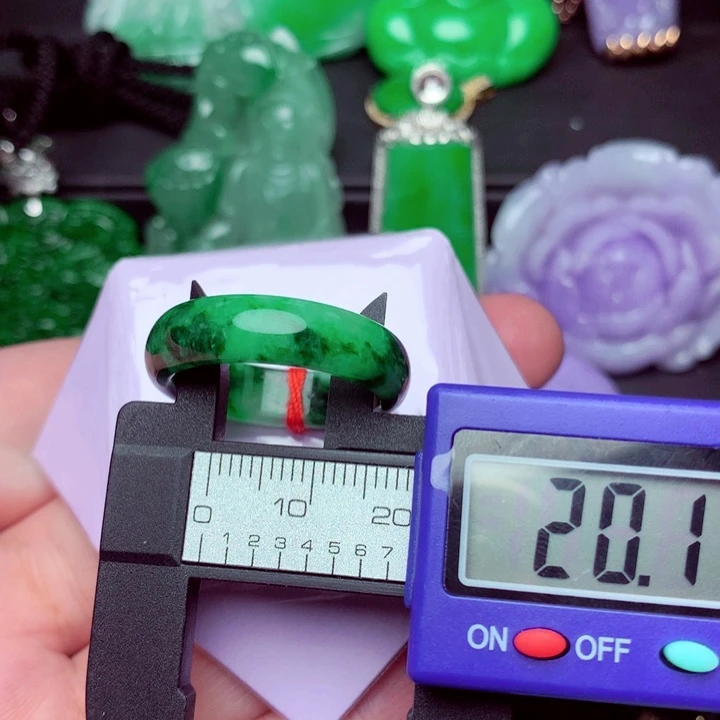 翡翠未镶嵌戒指戒指