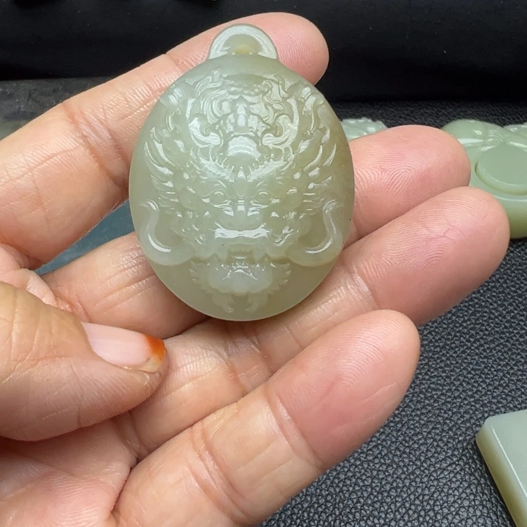 和田玉（糖玉）未镶嵌吊坠(不含链)