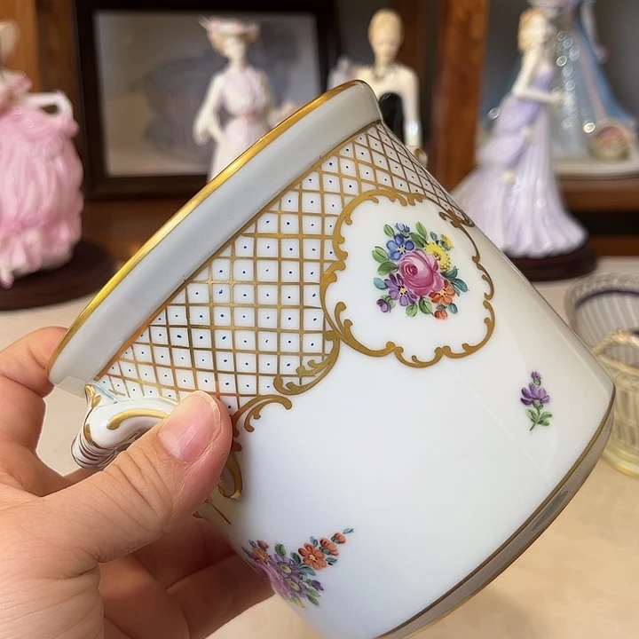 杯欧洲中古瓷器摆件