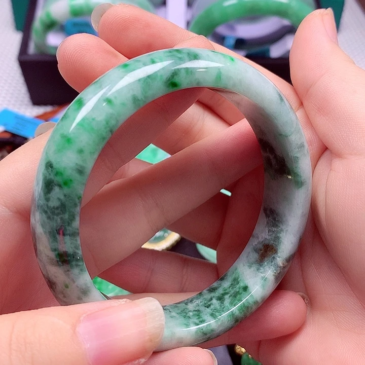 未镶嵌手镯翡翠翡翠手镯