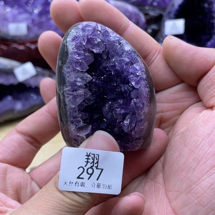 未镶嵌水晶大型摆件（非配饰）