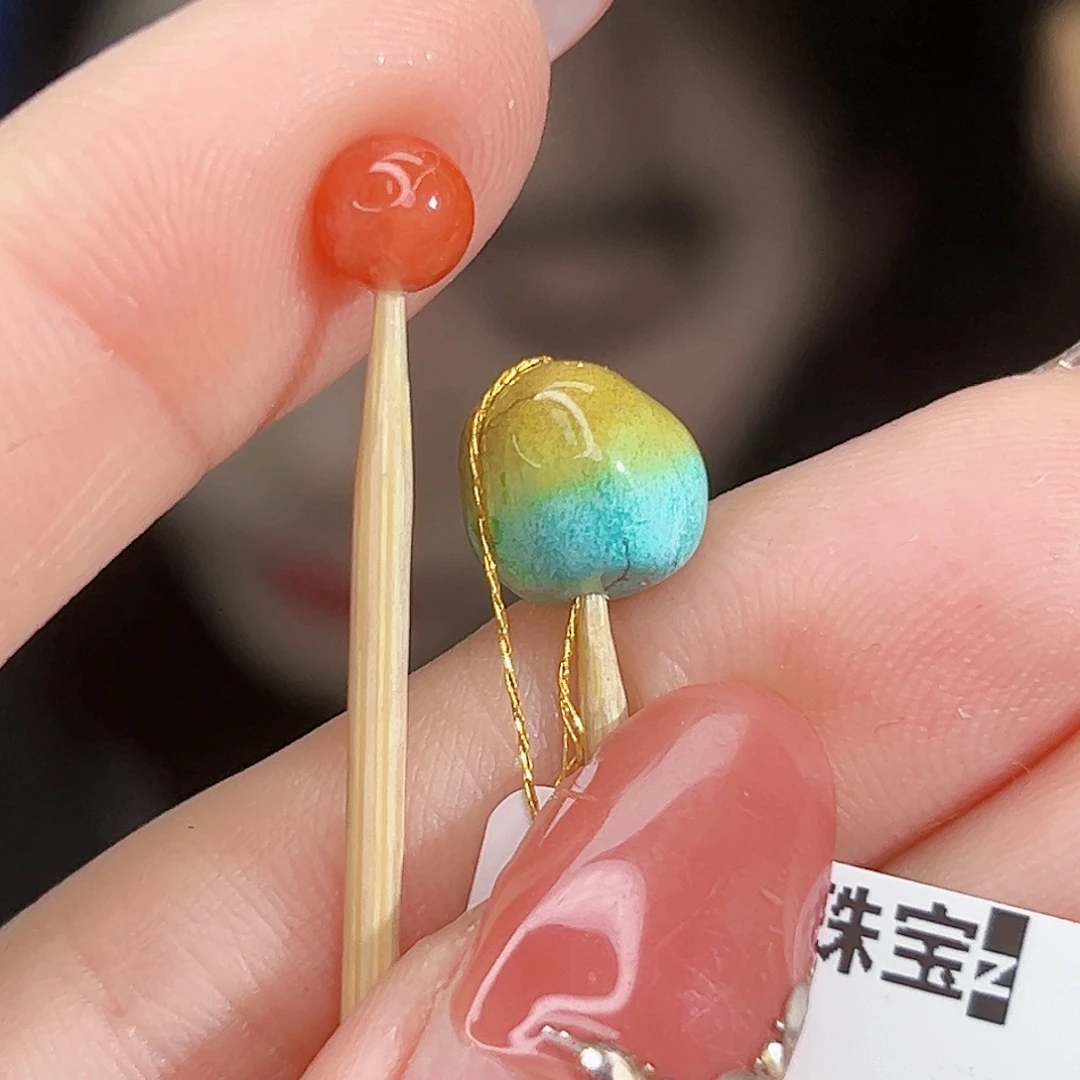 南红玛瑙未镶嵌珠宝奇石