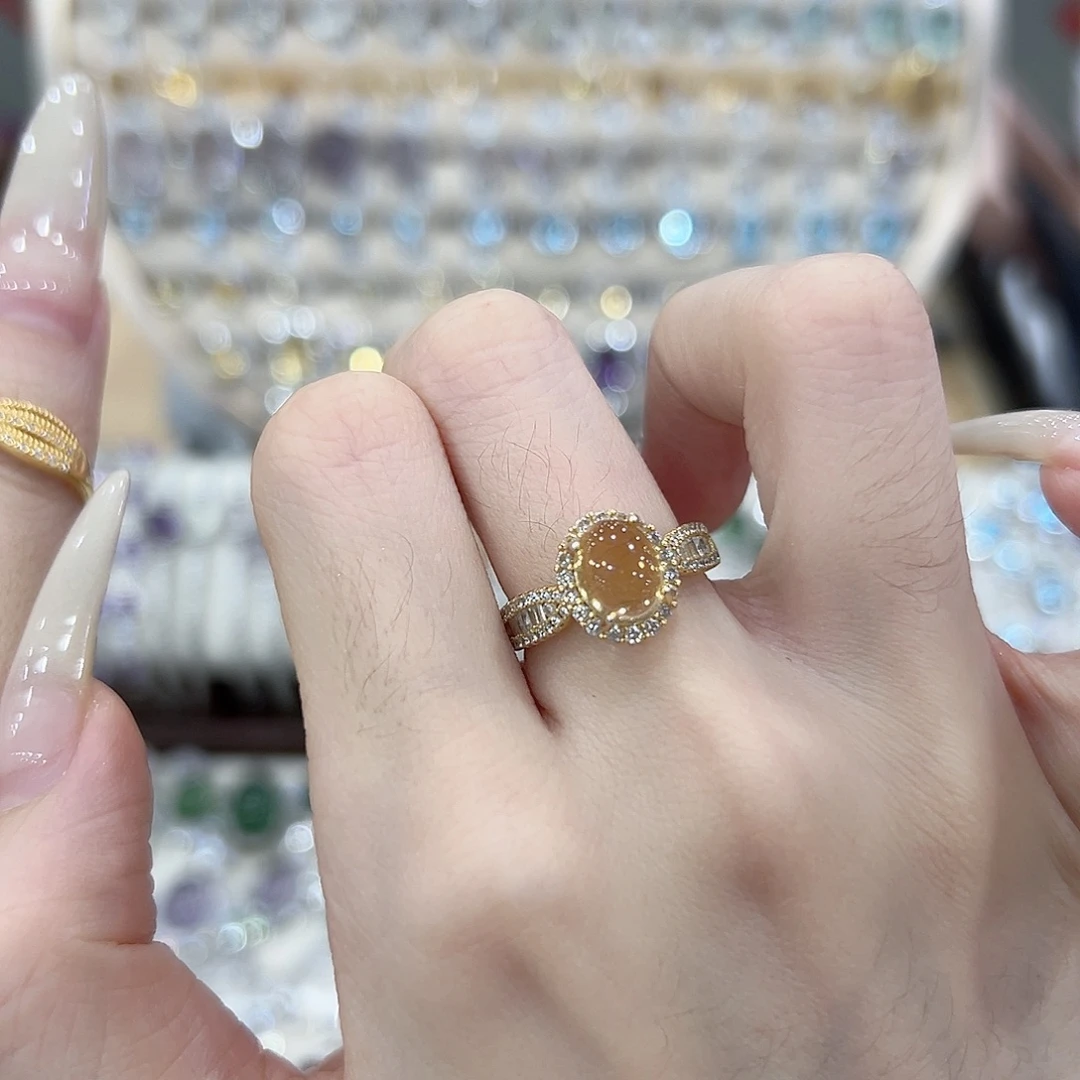 凯***助黄晶戒指银S925镶嵌