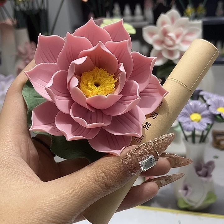 陶瓷纯手工捏花设计