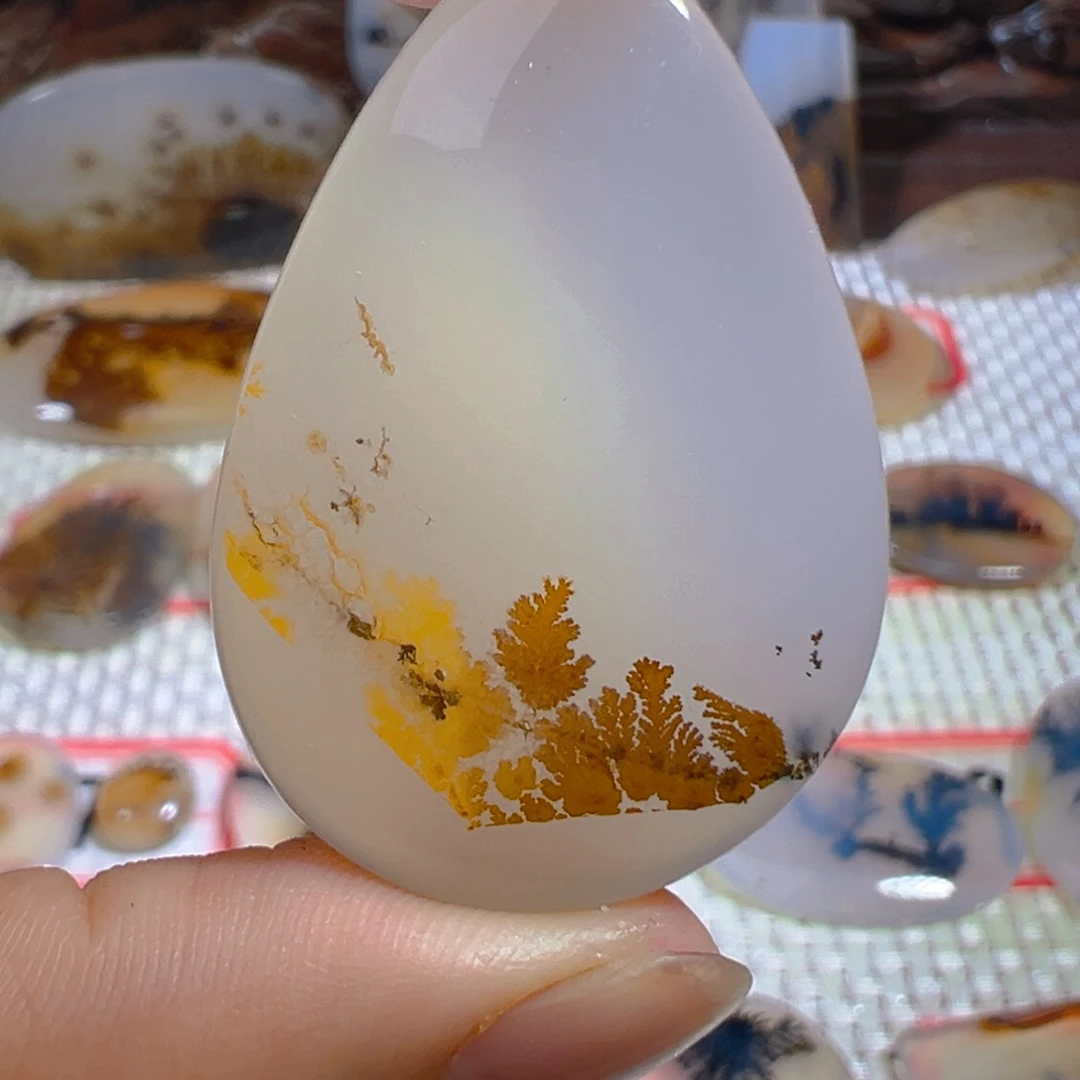 未镶嵌颈饰玛瑙/玉髓