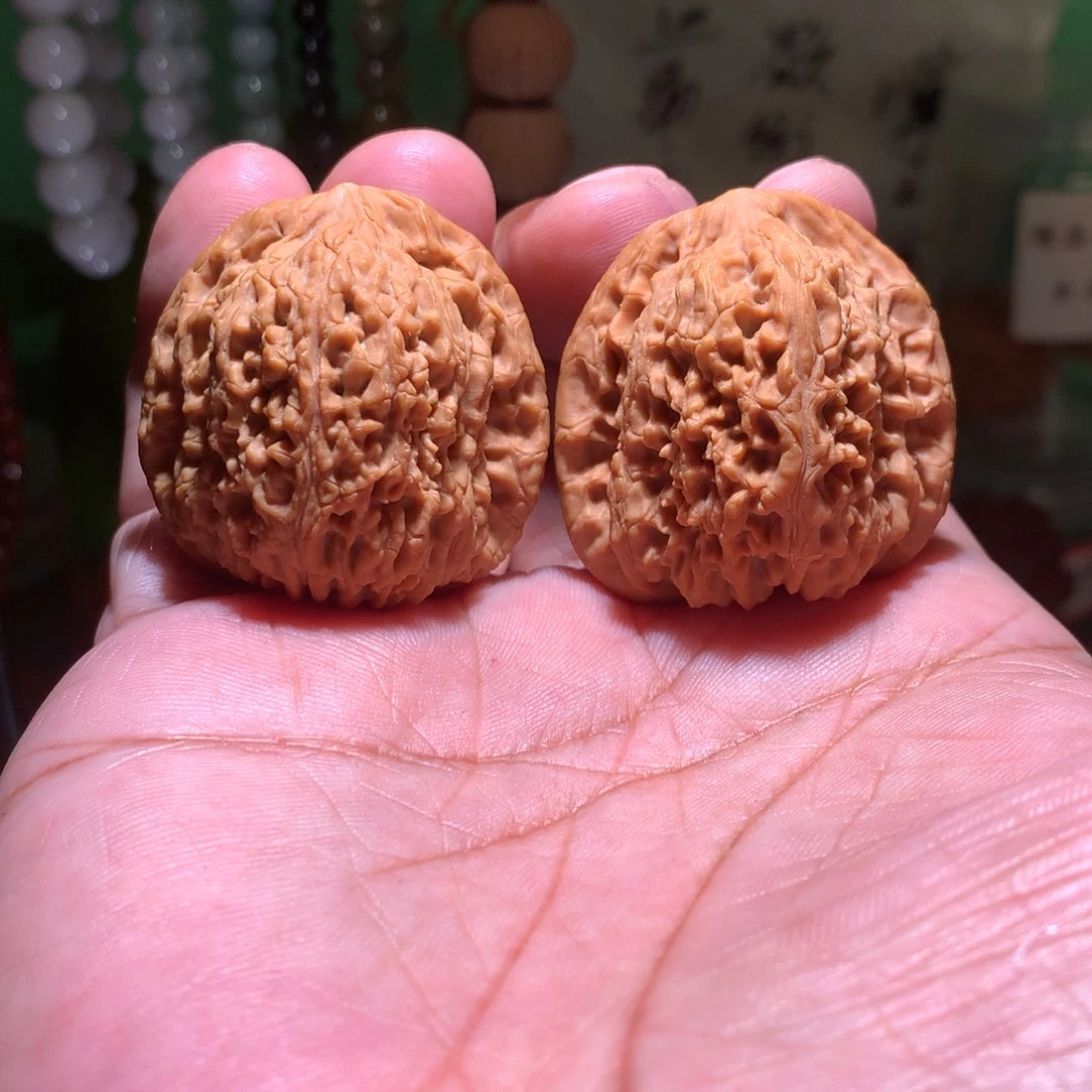 文玩核桃把件全家福南疆石   37尺