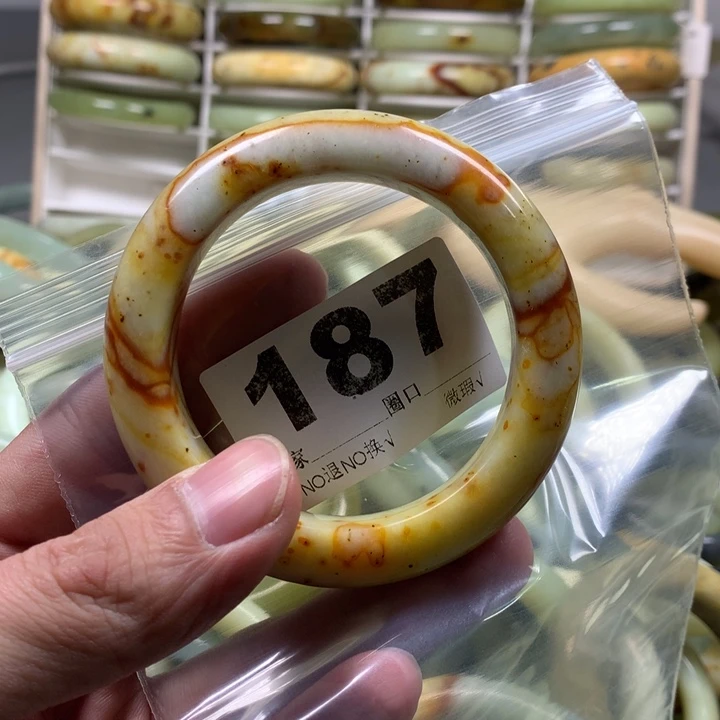 蛇纹石玉手镯未镶嵌L*L