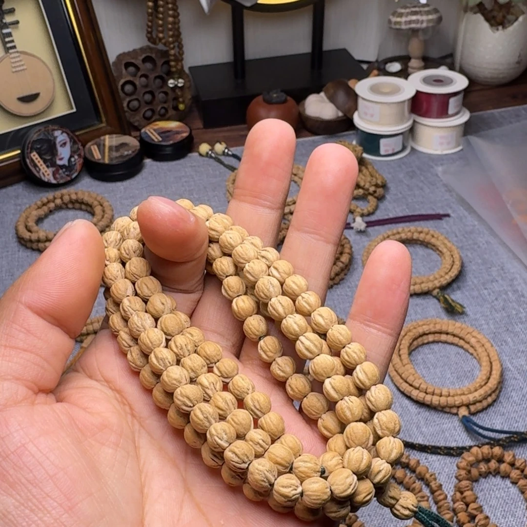 柏香籽/百香籽吊坠人****搏