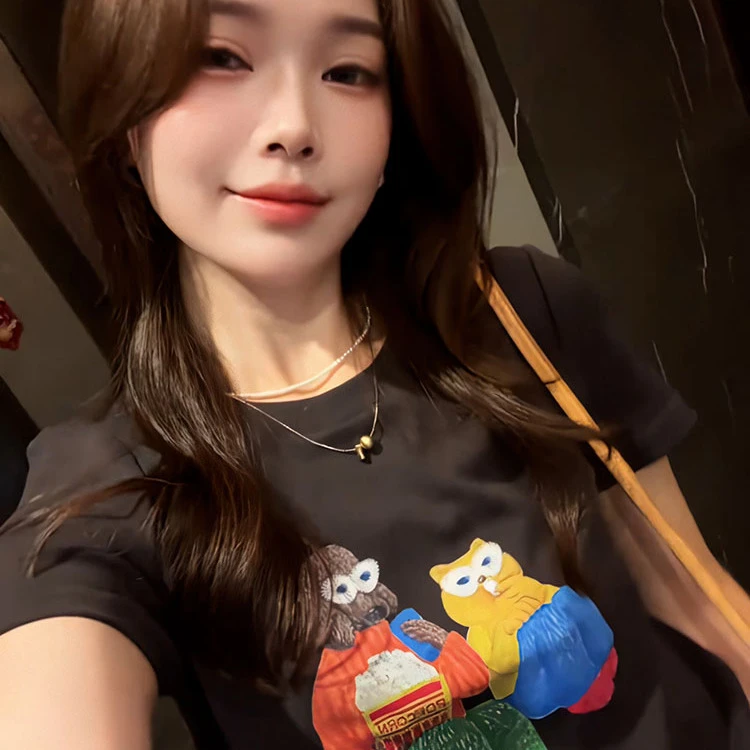 2025新款趣味撞色卡通印花短袖t恤女夏季设计感时尚正肩显瘦上衣