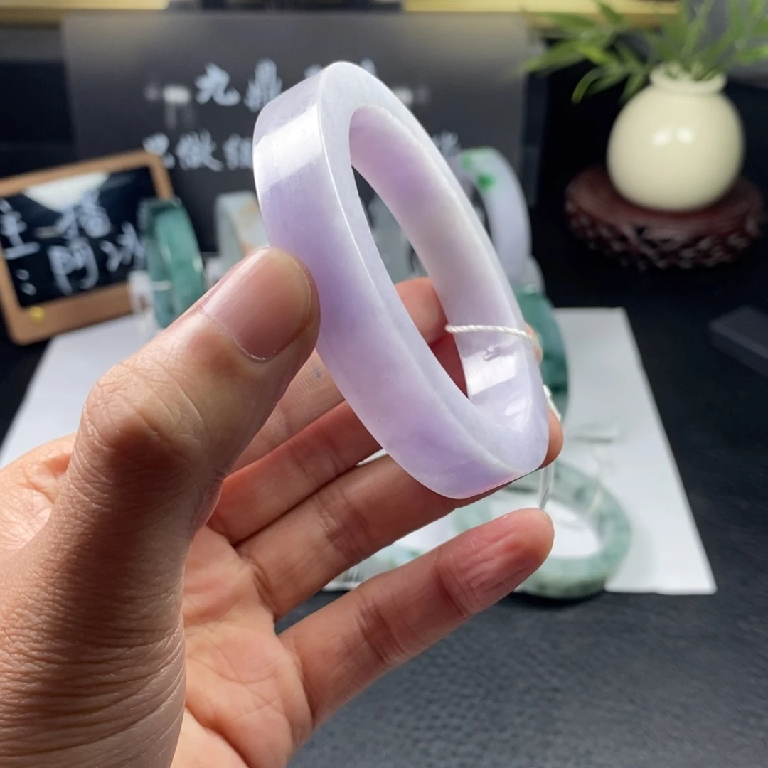 未镶嵌手镯定制翡翠