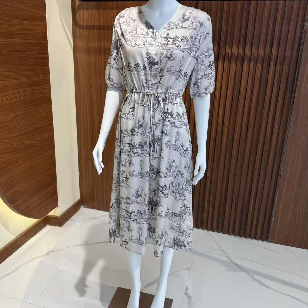 GD 02135夏季V领轻薄收腰连衣裙