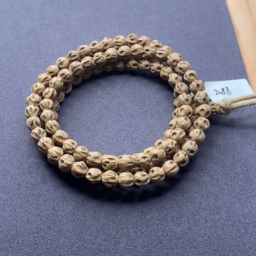 柏香籽/百香籽吊坠伯**马