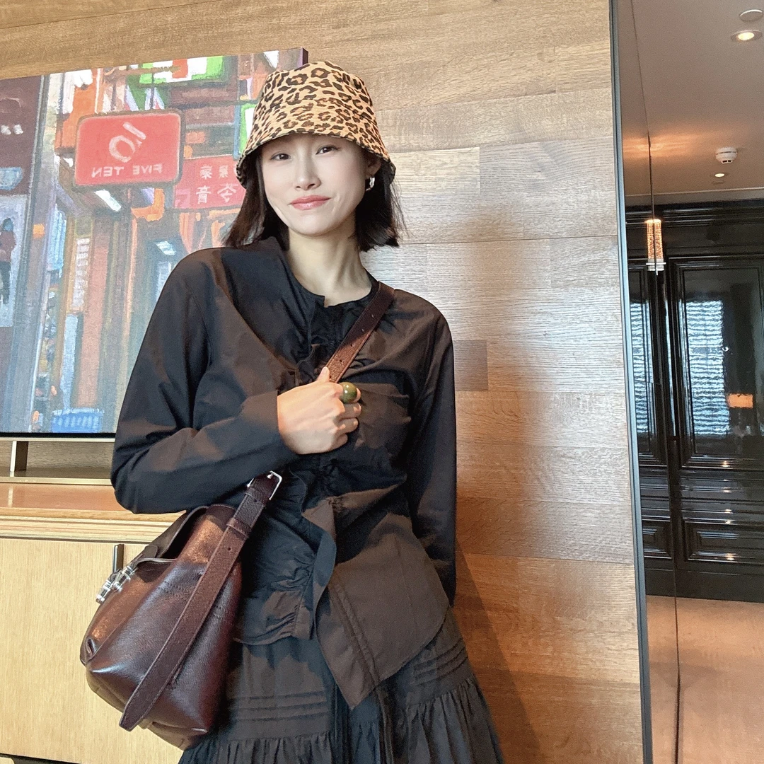【丽姐女装】木耳边抽绳设计衬衫 简约不简单 春季清新感衬衫W81001