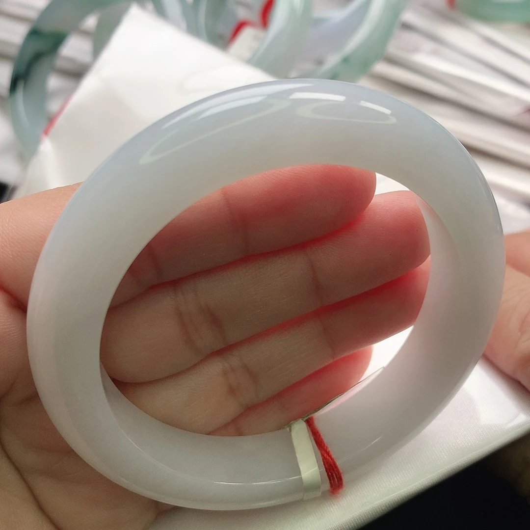 翡翠未镶嵌手镯缅甸55.56