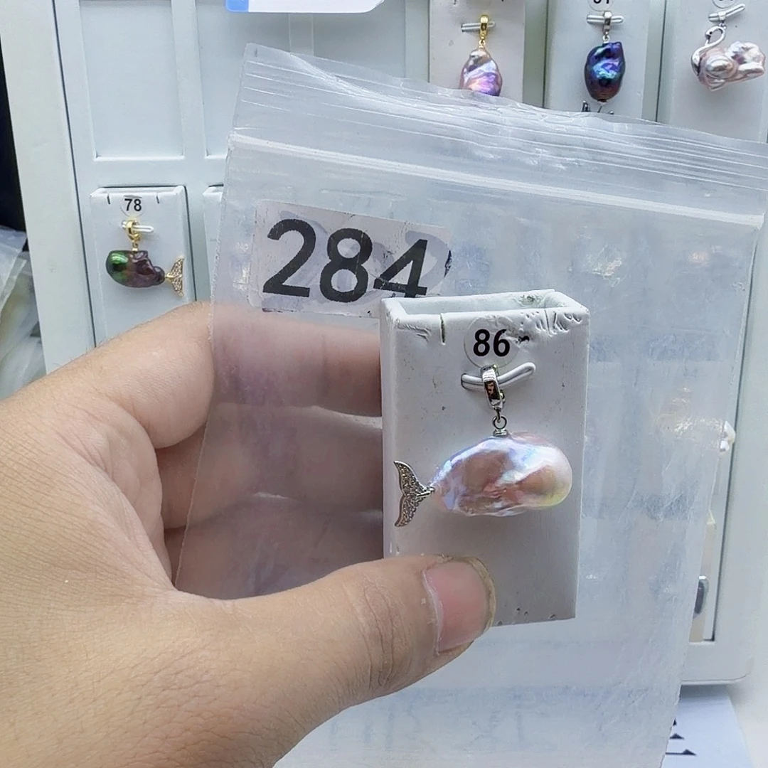 合金淡水珍珠颈饰