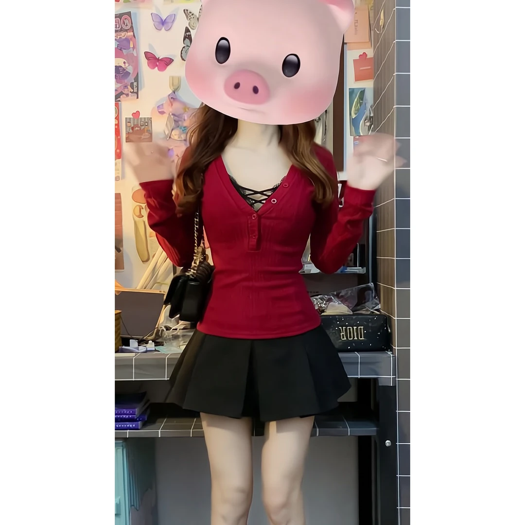 圣诞红色辣妹纯欲V领针织衫女秋冬季设计感小众内搭外穿长袖毛衣